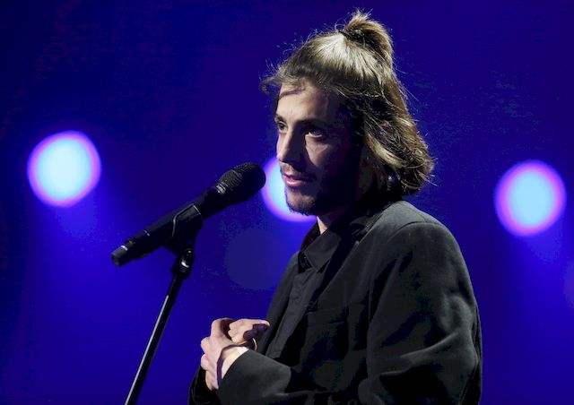 Salvador Sobral jest ciężko chory, czy to... ŚCIEMA?