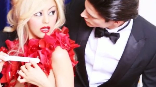 Seksowna Zahia Dehar chce podbić Nowy Jork Seksowna Zahia Dehar chce podbić Nowy Jork