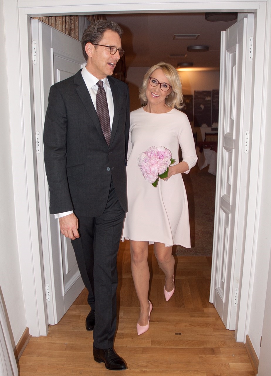 Do ślubu w sukni Agaty Młynarskiej