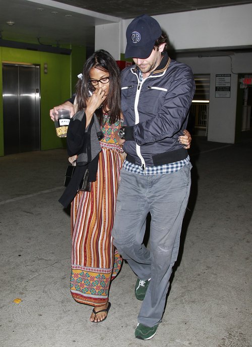 Zoe Saldana w objęciach z Bradleyem Cooperem (FOTO)