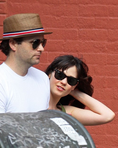 Zooey Deschanel w końcu zapomniała o nieudanym małżeństwie