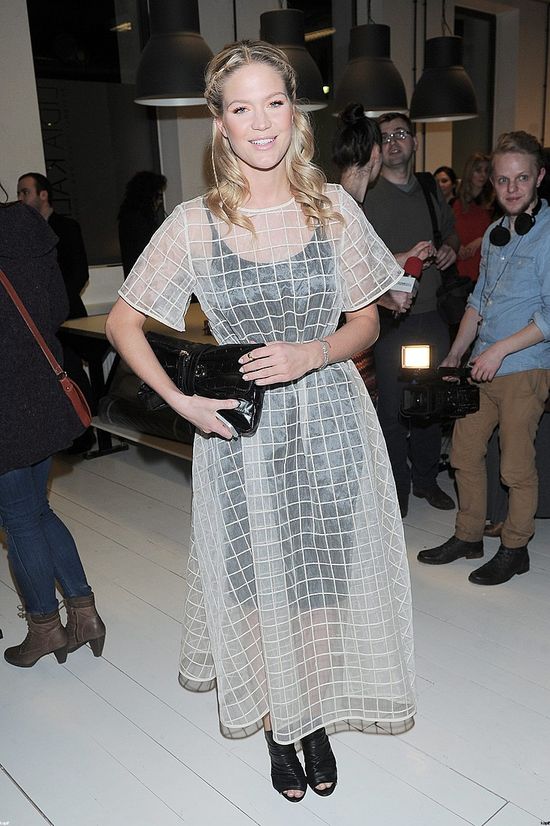 Zosia Ślotała przyciąga zdziwione spojrzenia (FOTO) Zosia Ślotała przyciąga zdziwione spojrzenia (FOTO)