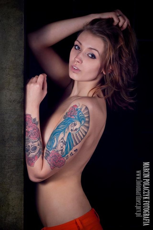  Zula Walkowiak z Top Model topless z facetem (FOTO)