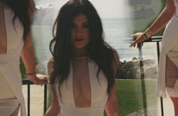 16-letnia Kylie Jenner chwali się piersiami (FOTO)