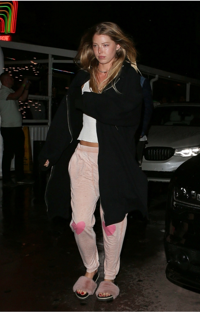 Justin z blondynką spędził noc! 