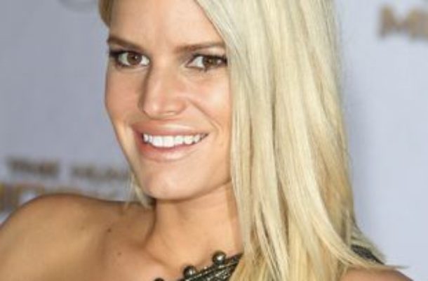 Jessica Simpson nie szczędziła mężowi czułości na ściance