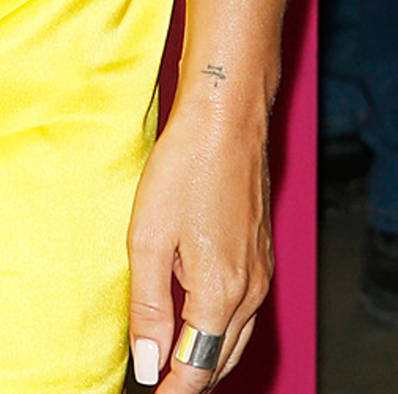 Rozenek zdradza znaczenie swojego tatuażu! Pokazała... błąd orotgraficzny!