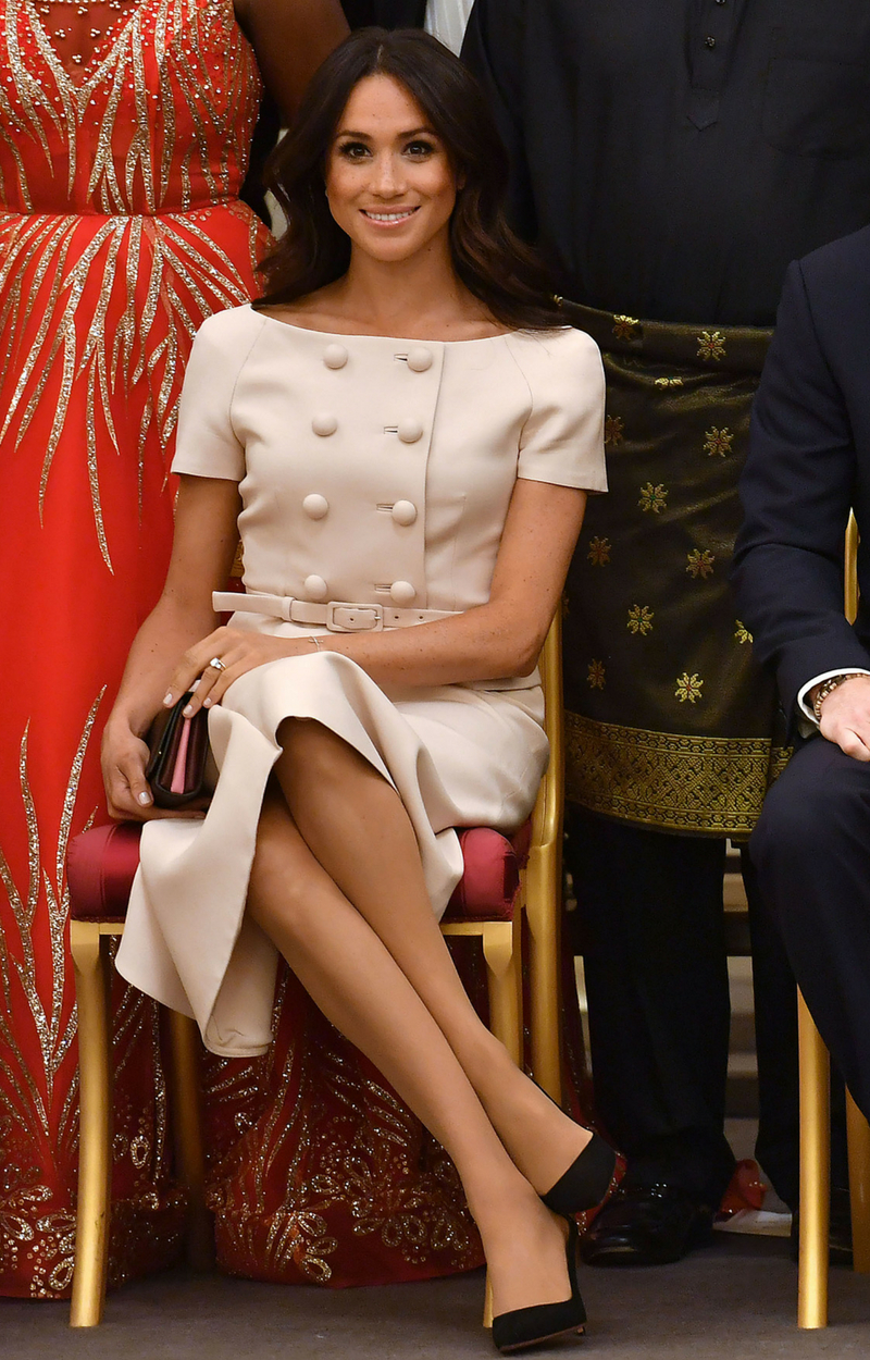 WPADKA makijażowa Meghan Markle na gali w Pałacu Pałacu Buckingham (ZDJĘCIA)