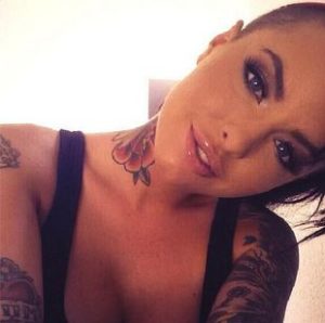 Brutalnie pobita Christy Mack wróciła na salony (FOTO) Brutalnie pobita Christy Mack wróciła na salony (FOTO)