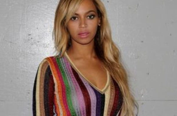 Tina Knowles- mama Beyonce- wzięła ślub (FOTO)