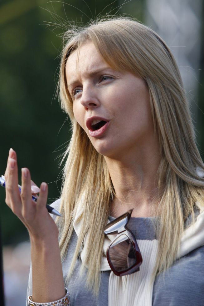 Doda pokazała przeprosiny od TVN: Mamo, tato! Szczęśliwego Nowego Roku