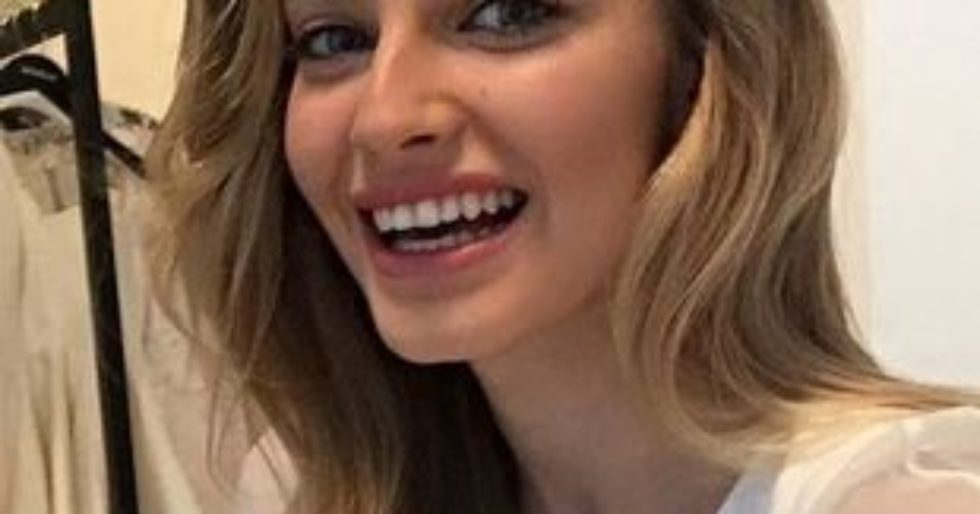 Karolina Pisarek pokazała fotki ze Studniówki (Insta) Karolina Pisarek pokazała fotki ze Studniówki (Insta)