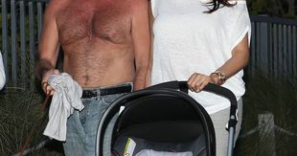 Simon Cowell ponownie przyłapany z rodzinką (FOTO) Simon Cowell ponownie przyłapany z rodzinką (FOTO)