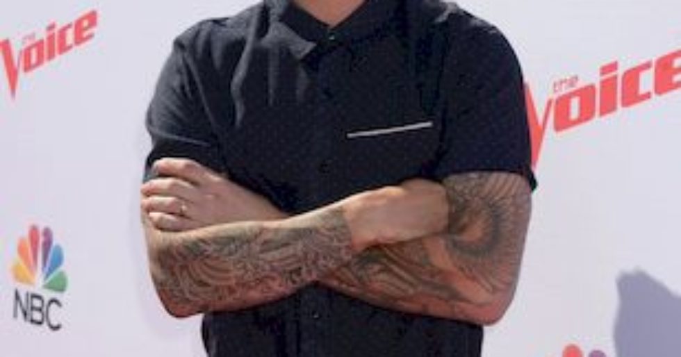 Adam Levine ofiarą obrzydliwej plotki. Miał pobić… żonę i dziecko! Adam Levine ofiarą obrzydliwej plotki. Miał pobić… żonę i dziecko!