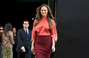 Chrissy Teigen przesłała nagie zdjęcie bliskiej osobie (FOTO) Chrissy Teigen przesłała nagie zdjęcie bliskiej osobie (FOTO)