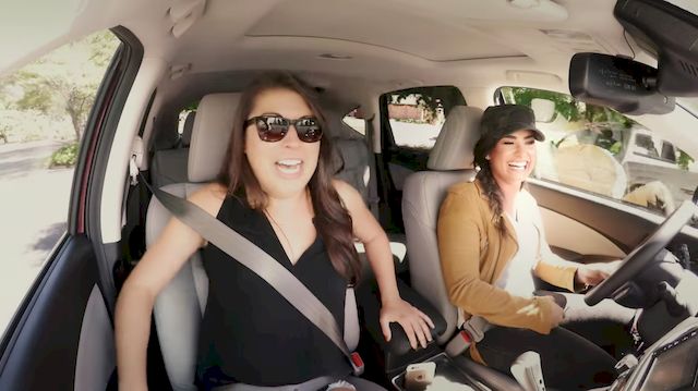 Demi Lovato o Selenie Gomez: Jest o wiele bardziej utalentowana! (VIDEO) Demi Lovato o Selenie Gomez: Jest o wiele bardziej utalentowana! (VIDEO)