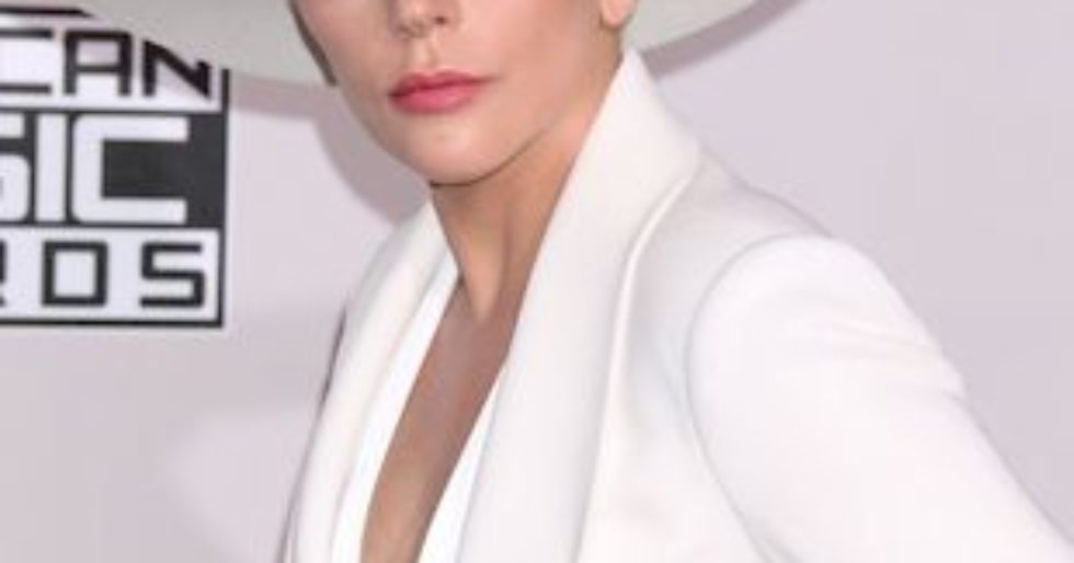 Nowy piesek Lady Gagi jest przeuroczy! Można się zakochać? Nowy piesek Lady Gagi jest przeuroczy! Można się zakochać?