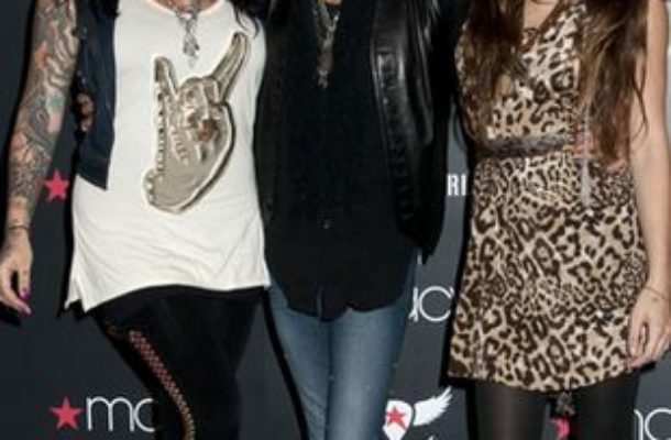 Poznajcie brzydsze siostry Liv Tyler (FOTO)