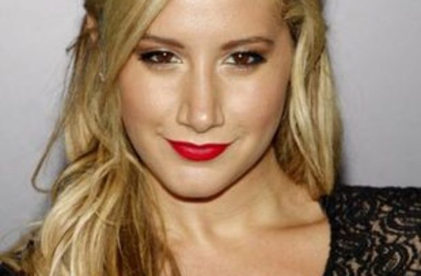 Ashley Tisdale jako Selena Gomez… (FOTO)