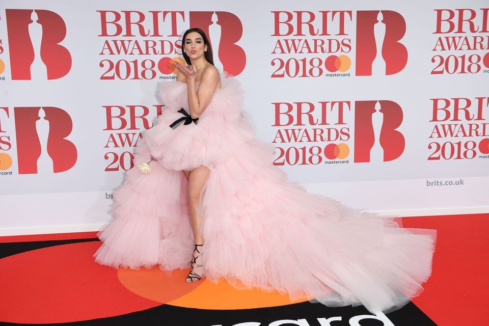 Tym razem to Chiara Ferragni ZDEKLASOWAŁA Rihannę i Due Lipę!