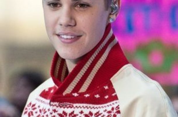 Justin Bieber udowadnia, że ma gest (FOTO)
