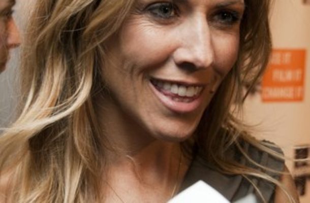 Sheryl Crow beka podczas śpiewania!