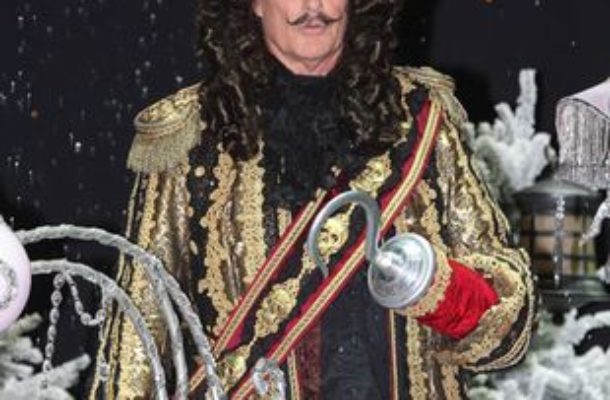 David Hasselhoff jako Kapitan Hak (FOTO)