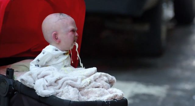 Dziecko diabła na ulicach Nowego Jorku [VIDEO]