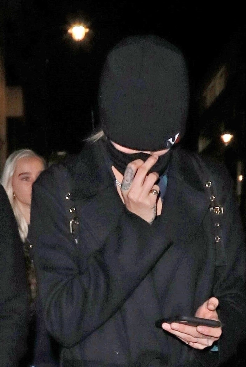 Cara Delevingne na NIEUDANEJ randce z dziewczyną (ZDJĘCIA) Cara Delevingne na NIEUDANEJ randce z dziewczyną (ZDJĘCIA)