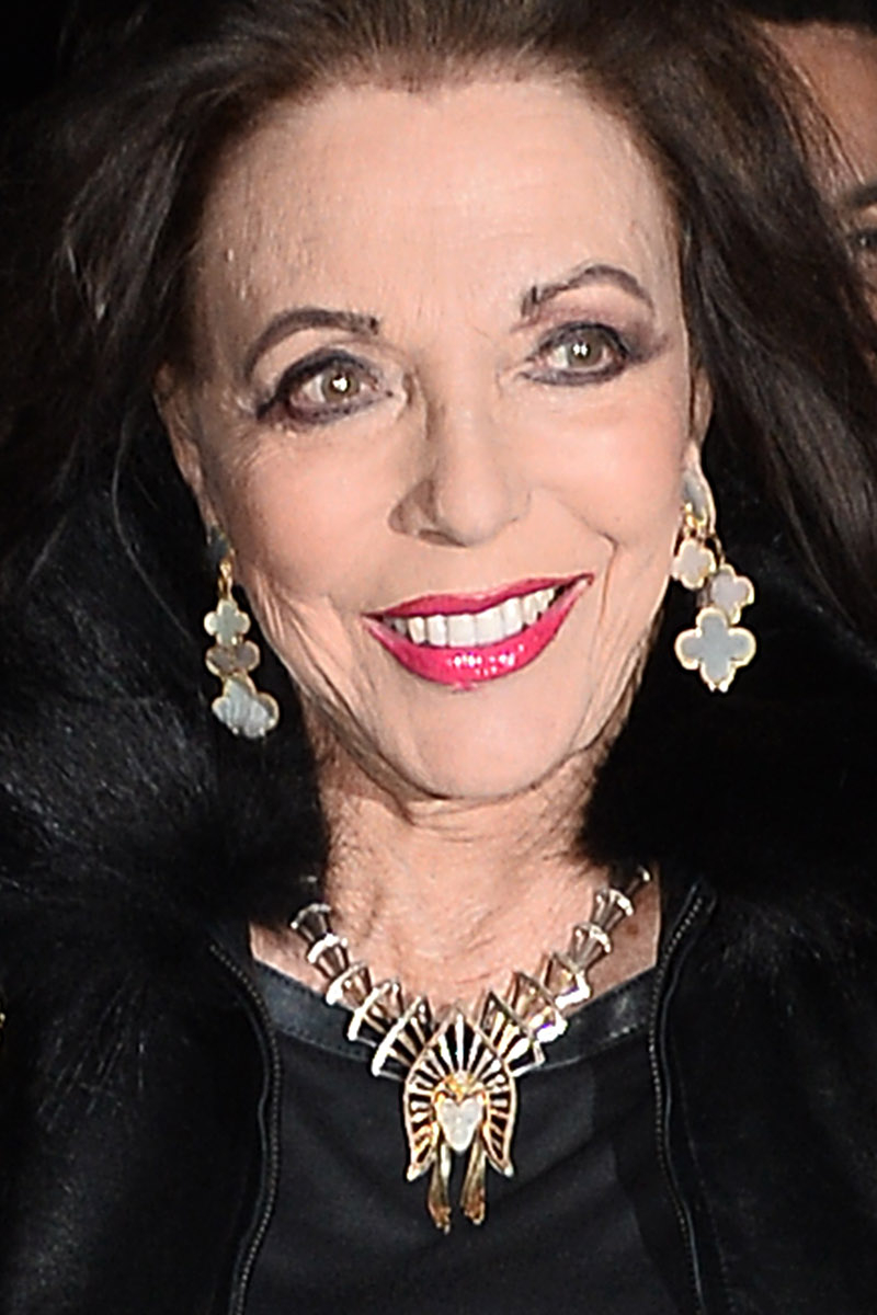 85-letnia Alexis z Dynastii uśmiecha się to paparazzi. Zachwyca formą?