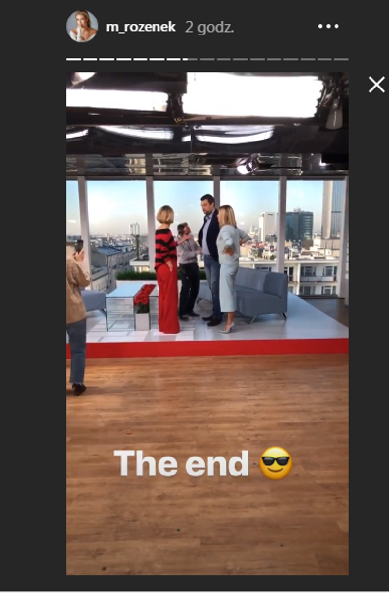 Rozenek w luźnym golfie na fotelu w DD TVN. Fani: Brzuch ukryty?