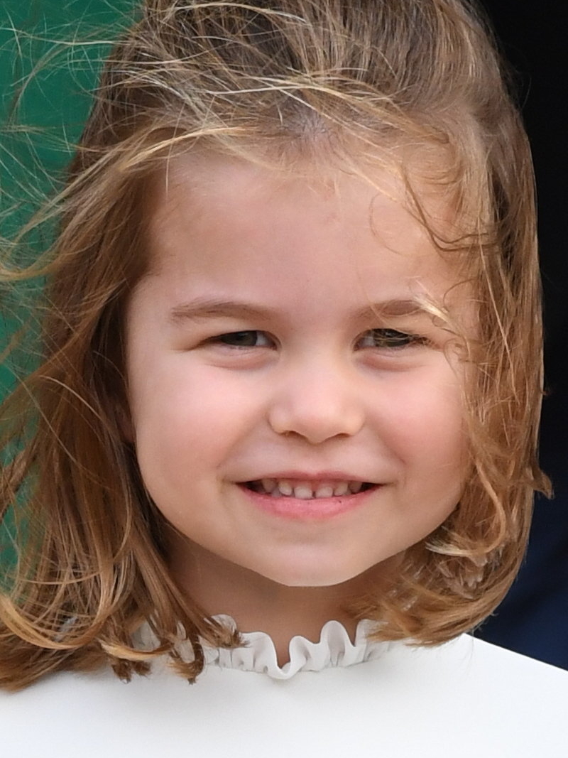 Mała Charlotte nabrała dworskich MANIER! Nie uwierzycie, co robiła na ślubie!