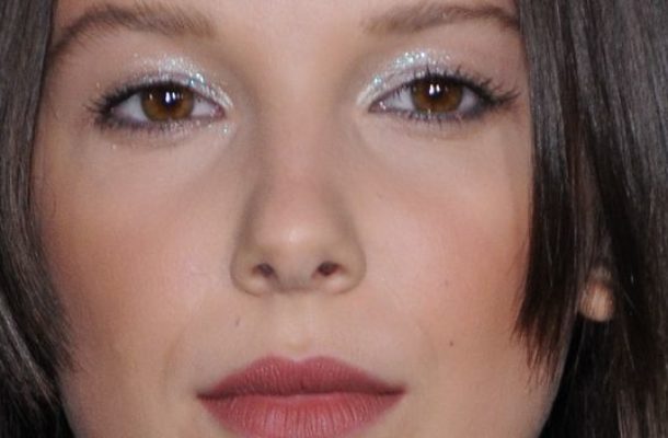 Co się stało z twarzą 13-letniej Millie Bobby Brown?