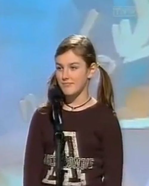 Jak zmieniała się Ewa Farna? (FOTO)