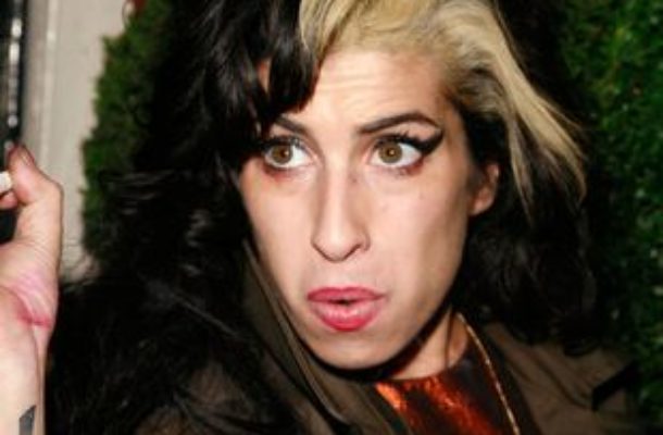 Amy Winehouse pokazała majtki