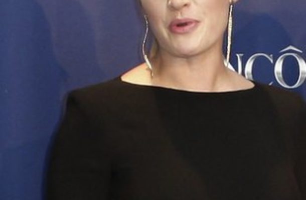 Kate Winslet założyła klub przeciwko operacjom plastycznym