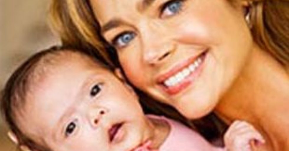 Denise Richards pokazała adoptowaną córeczkę (FOTO) Denise Richards pokazała adoptowaną córeczkę (FOTO)