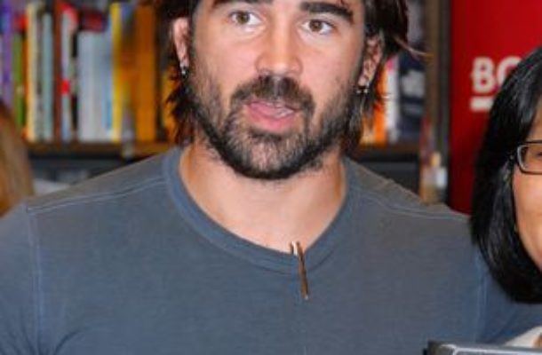 Posłuchajcie, jak śpiewa Colin Farrell [VIDEO]
