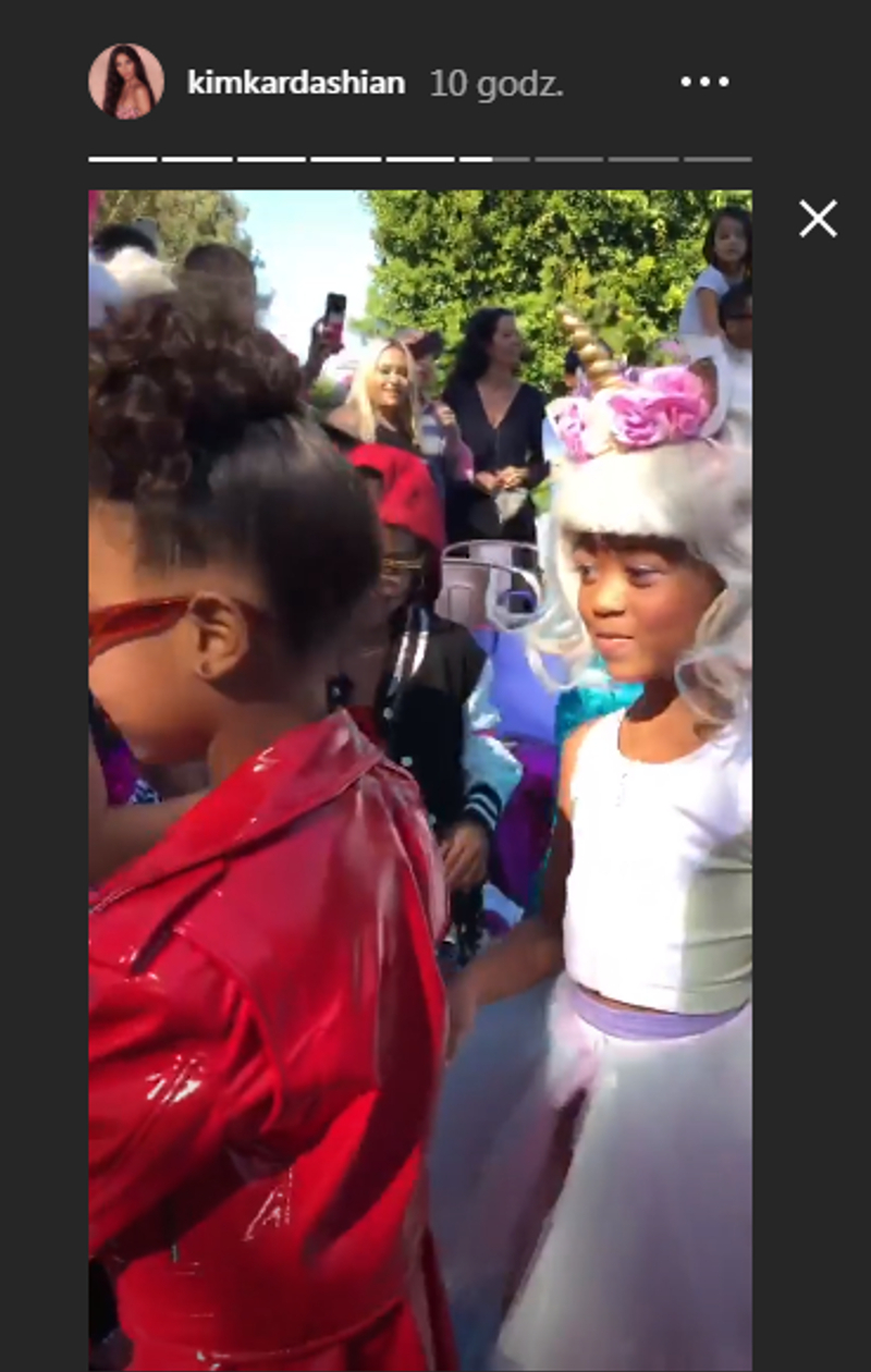 North West została MODELKĄ! Zobaczcie, jak szła po wybiegu