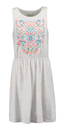 W Zalando sukienki nawet do 50% taniej!