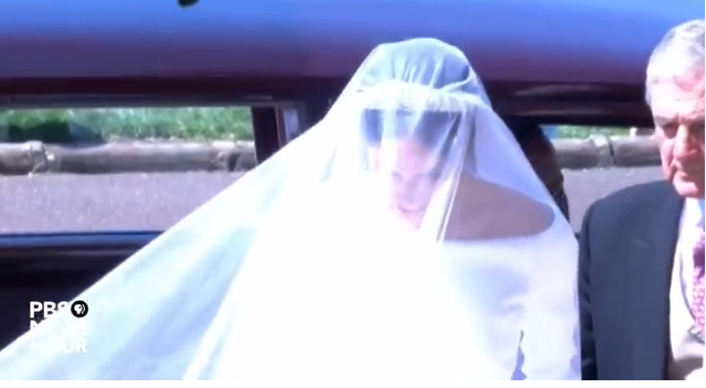 Meghan Markle w SUKNI ślubnej! Zachwyca! Meghan Markle w SUKNI ślubnej! Zachwyca!