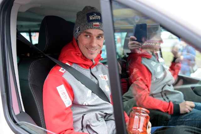 Piotr Żyła walczy o dzieci! Wynajął prawników! Piotr Żyła walczy o dzieci! Wynajął prawników!