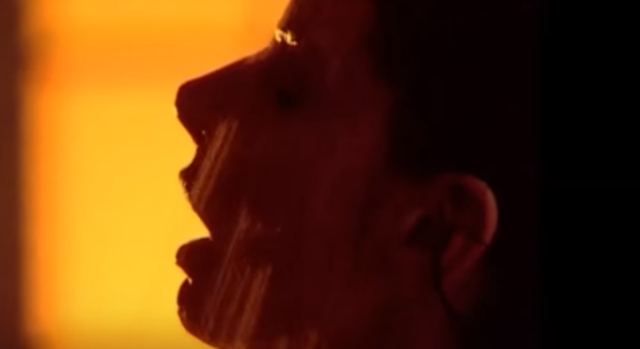 Dygant NAGO w Kobietach Mafii: Jestem profesjonalistką! Dygant NAGO w Kobietach Mafii: Jestem profesjonalistką!