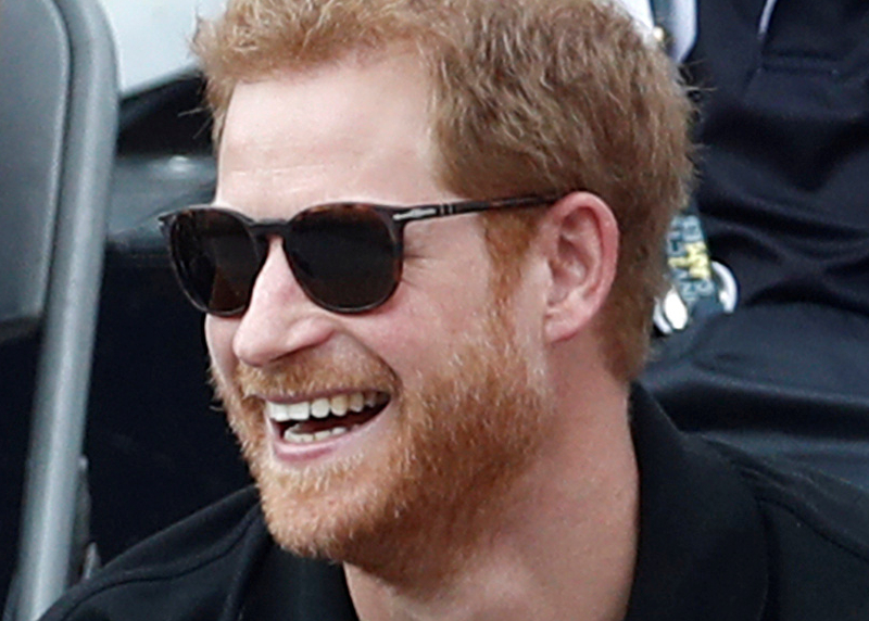 Te spodnie Meghan Markle zrobiły FURORĘ! Dziś znów są w sklepach! Te spodnie Meghan Markle zrobiły FURORĘ! Dziś znów są w sklepach!