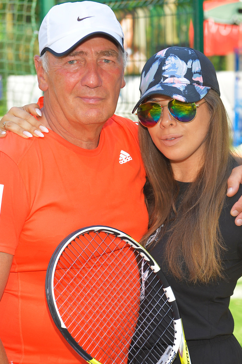 Młodsze partnerka Strasburgera przyznaje: NIE jestem jego utrzymanką!