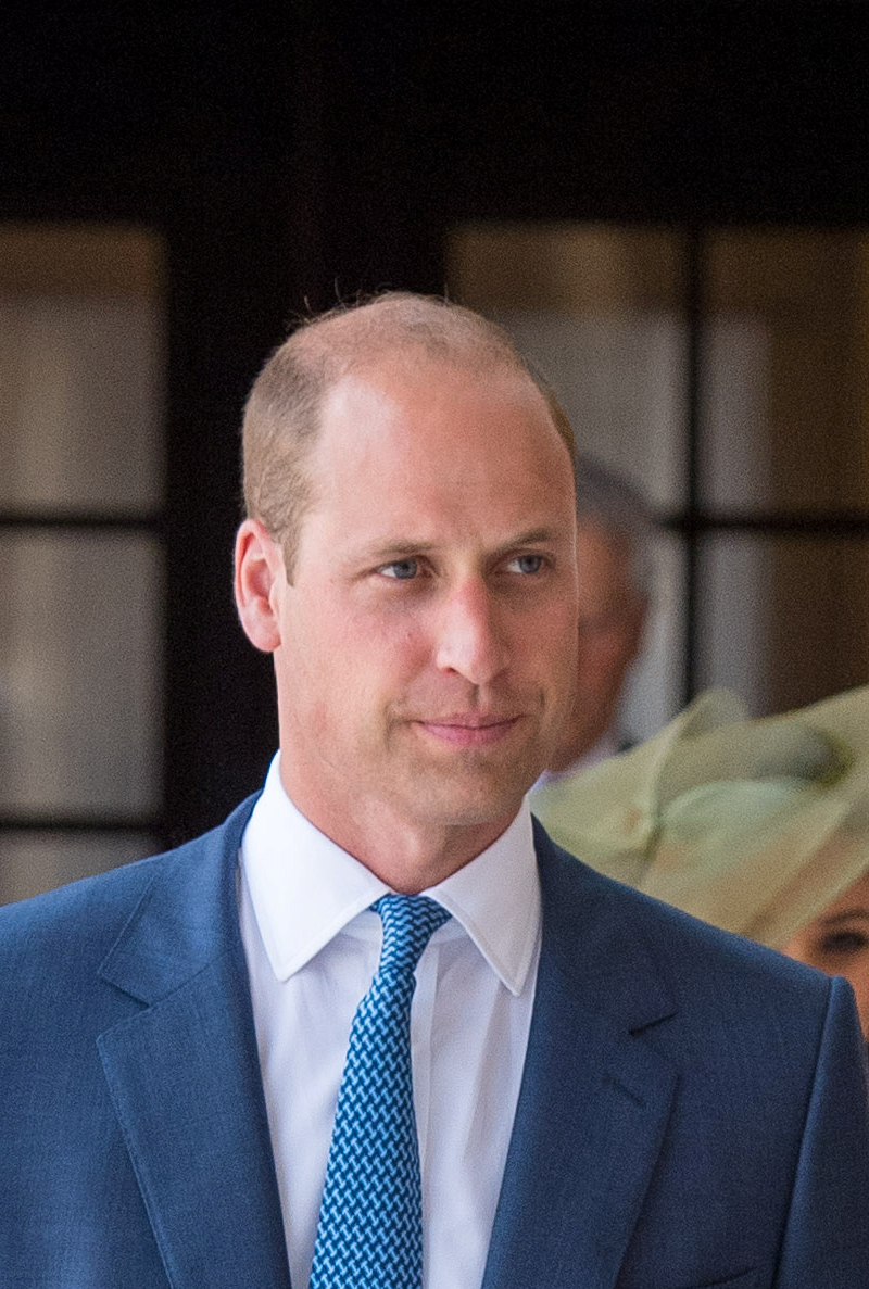 Zdjęcia z chrztu księcia Louisa! Kate Middleton wyglądała NIESAMOWICIE!