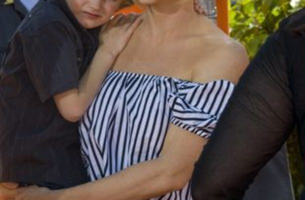 Diabelskie spojrzenie Jenny McCarthy (FOTO)