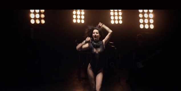 Ewelina Lisowska prezentuje Jutra nie będzie (VIDEO)