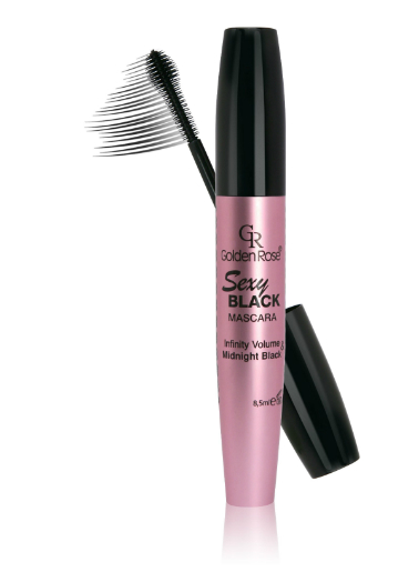 Trwały makijaż na studniówkę - jak go wykonać samodzielnie w domu? 