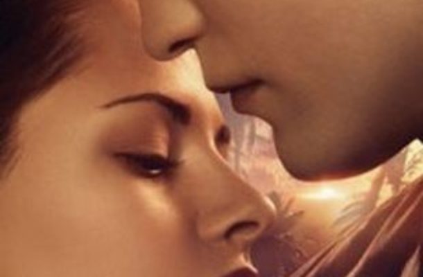 Stewart i Pattinson na nowych plakatach Przed Świtem (FOTO)